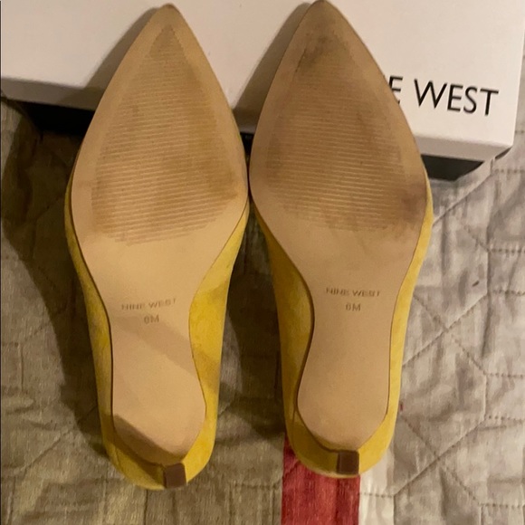 Suede Yellow 6M Nine West Tatiana Pointed - Picture 3 of 7